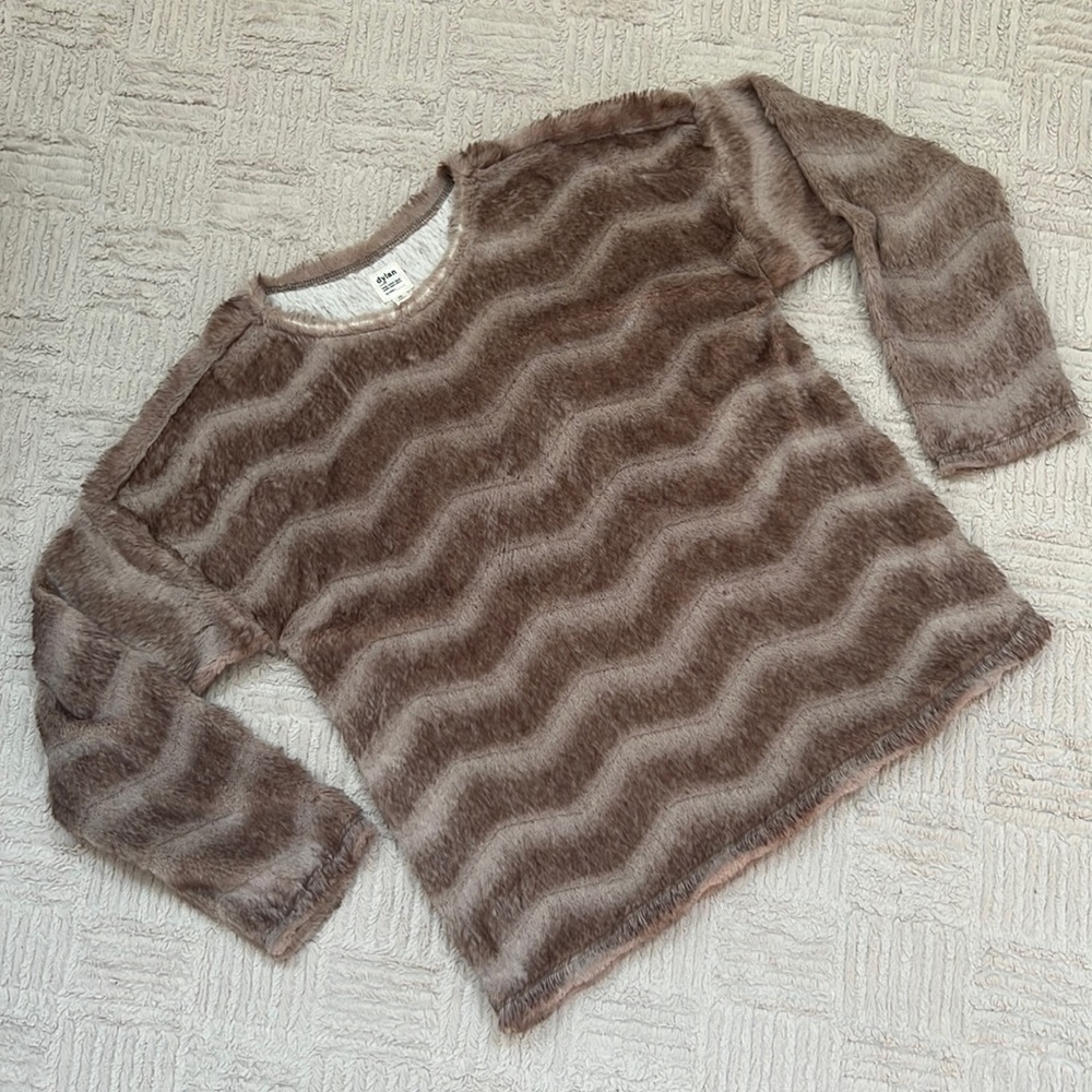 Anthropologie Dylan faux fur pullover sweater chevron stripe brown tan, EUC, XS